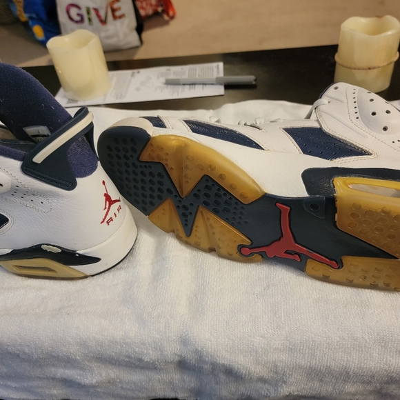 Air Jordon - Picture 4 of 4